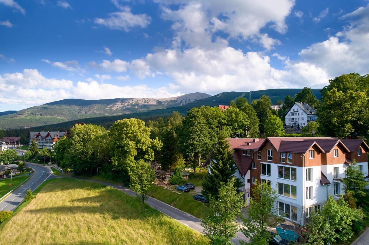 Apartament "Powoli" Z Darmowym Parkingiem Karpacz Exterior photo