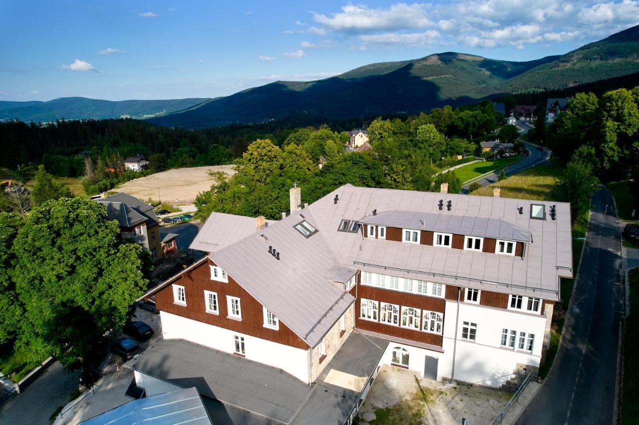 Apartament "Powoli" Z Darmowym Parkingiem Karpacz Exterior photo